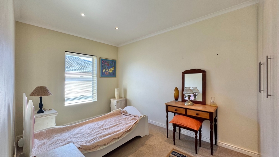 To Let 3 Bedroom Property for Rent in Fernwood Western Cape